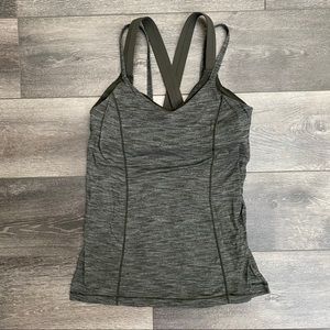 Green Lulu tank built in bra size 6